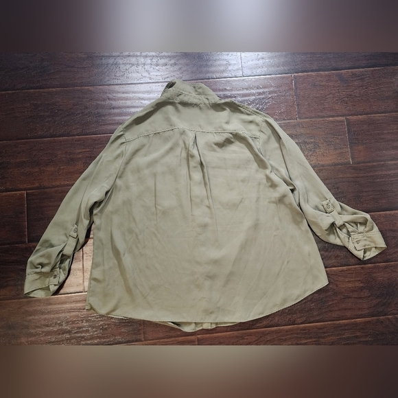 C Est 1946 Womens Green Button Up Collared Casual Top - Picture 7 of 9